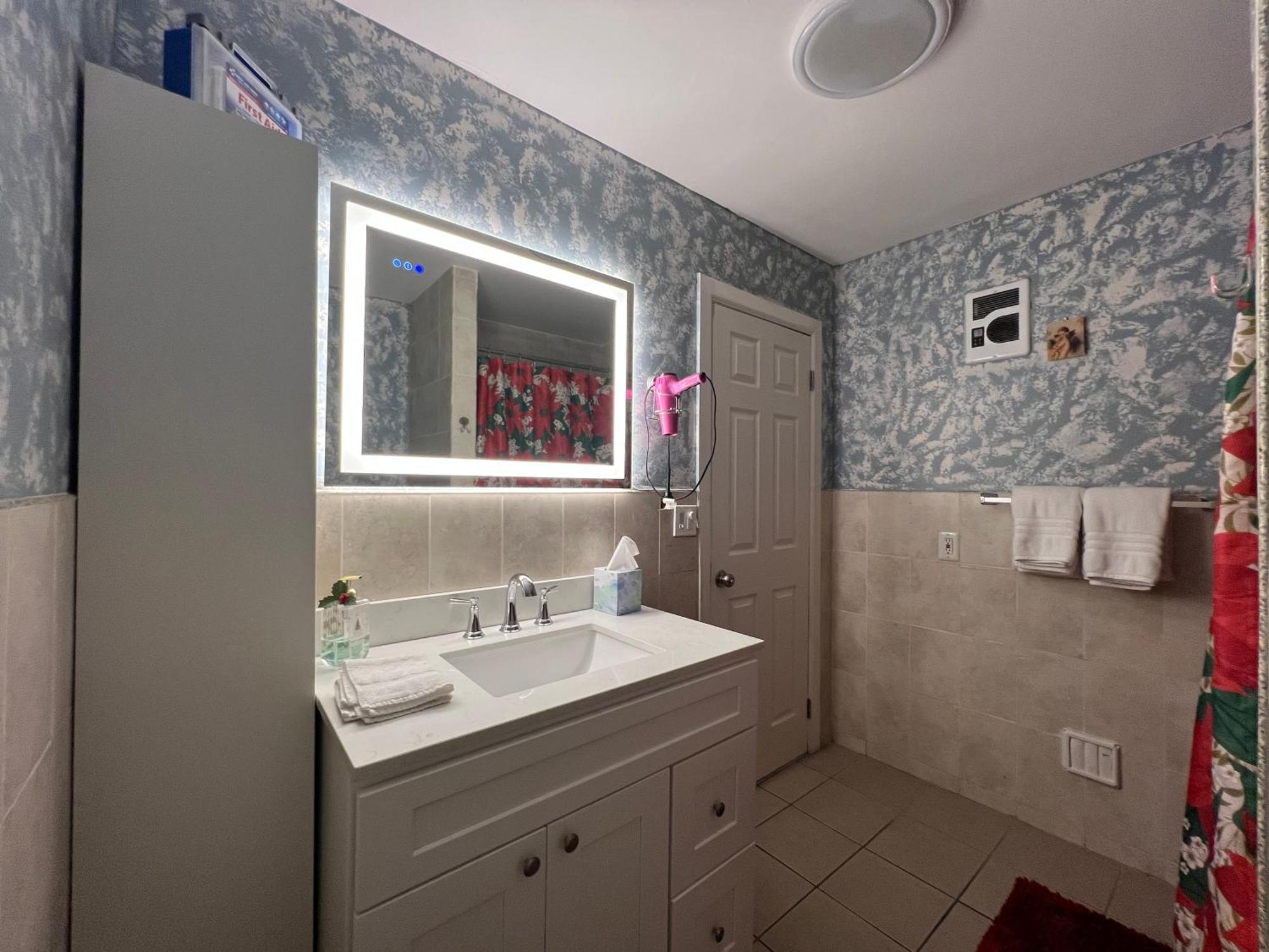 3 Bedrooms In 2Nd Floor Modern Brooklyn Home, Close To J Train Нью-Йорк Экстерьер фото